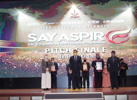 finalist aspire untuk tentang kami